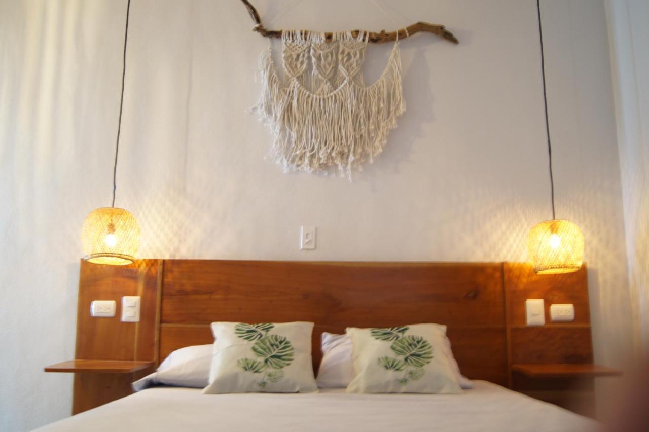 Alive Beach House Transito Bagian luar foto