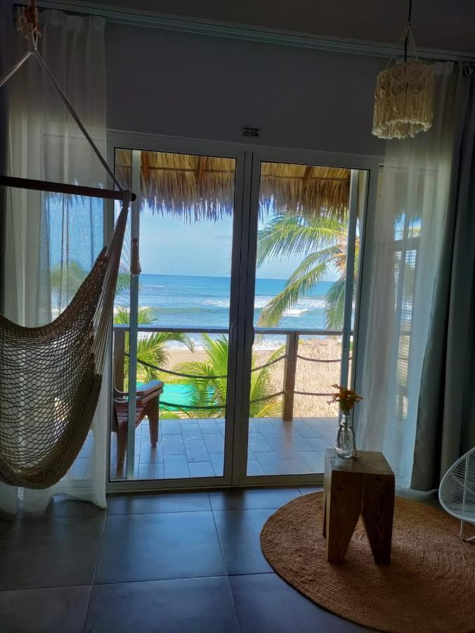 Alive Beach House Transito Bagian luar foto