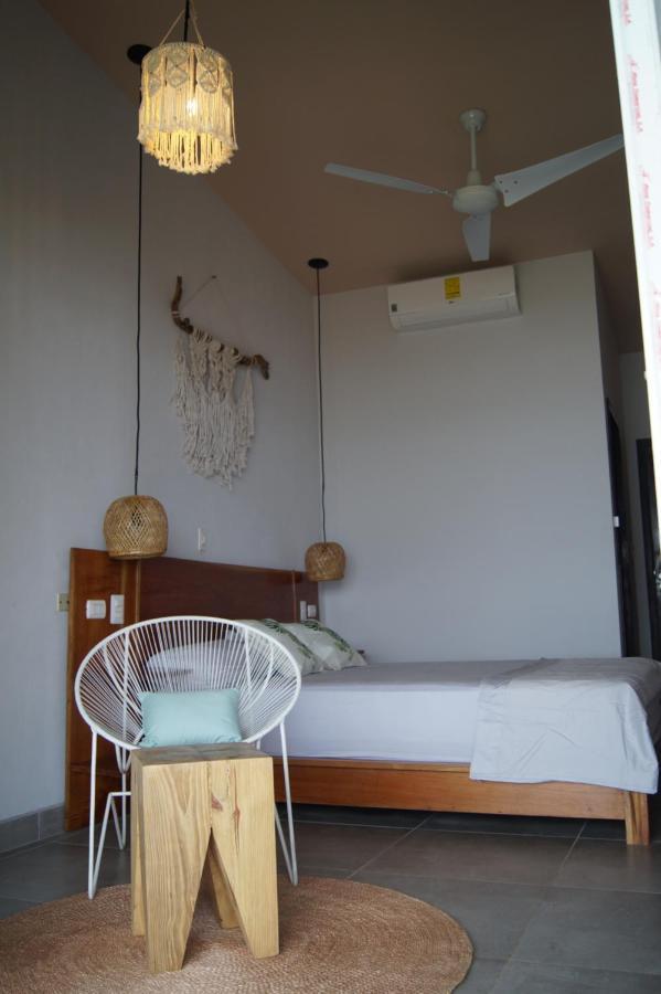 Alive Beach House Transito Bagian luar foto