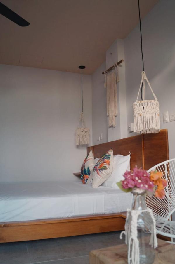 Alive Beach House Transito Bagian luar foto