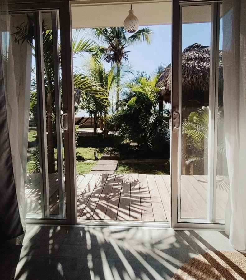 Alive Beach House Transito Bagian luar foto