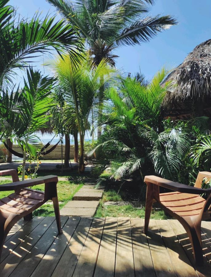 Alive Beach House Transito Bagian luar foto