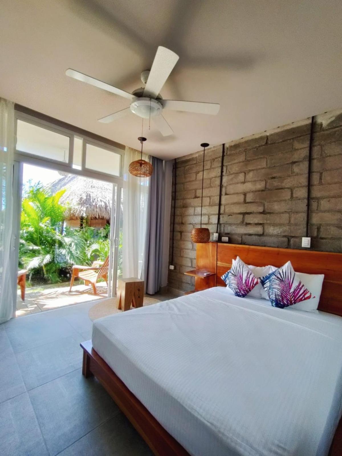 Alive Beach House Transito Bagian luar foto