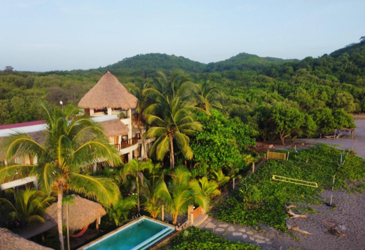 Alive Beach House Transito Bagian luar foto